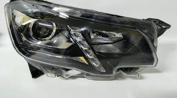 Peugeot Rifter Headlight/headlamp 9816827180 901462180YCB 90146218