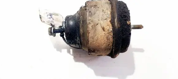 Audi A4 S4 B5 8D Engine mount bracket