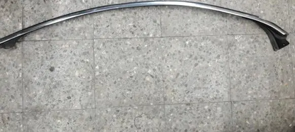 Peugeot 607 Front door window/glass frame 