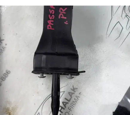 Volkswagen PASSAT B8 Front door check strap stopper 3G0837267