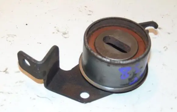 Mitsubishi Colt Alternator belt tensioner MD320174