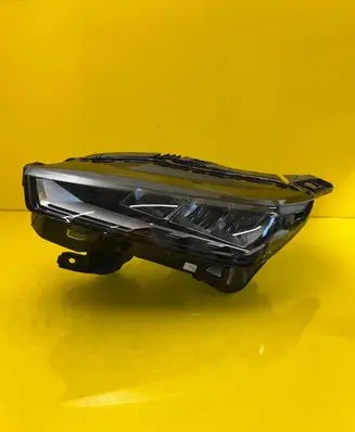 Peugeot 3008 III Headlight/headlamp 9862664980