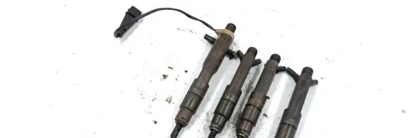 Audi A4 S4 B5 8D Fuel injectors set 028130201T 2FHKBEL58P144