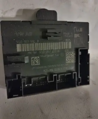 Volkswagen Golf Sportsvan Door control unit/module 5Q0959592B