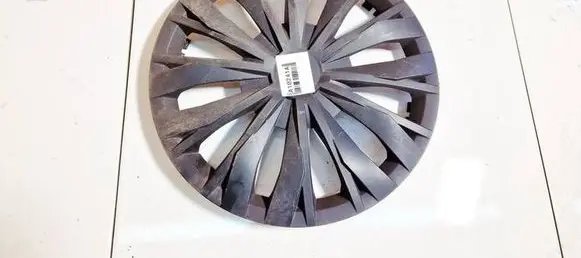 Hyundai i30 R15 wheel hub/cap/trim 