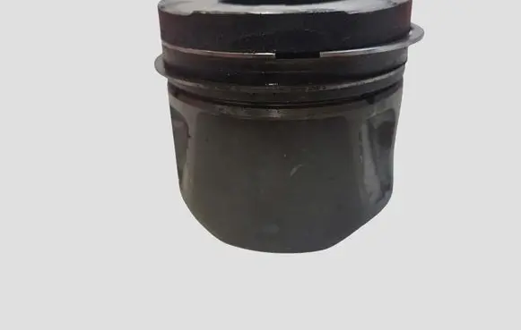 Opel Astra J Piston