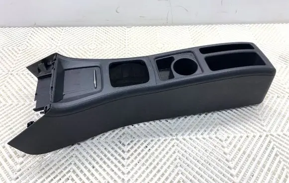 Mercedes-Benz A W169 Center console 1696800350