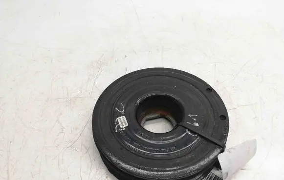 Nissan X-Trail T31 Crankshaft pulley 8200767762