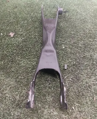 BMW i3 Rear upper control arm/wishbone 6867883