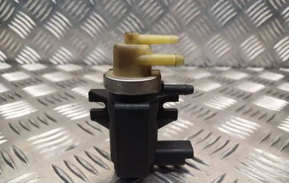 Citroen C5 Turbo solenoid valve 9661960380 70163300