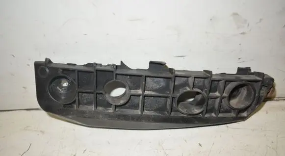 Toyota Verso Front bumper mounting bracket 525360F020