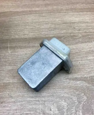 Nissan Note (E12) Heater blower motor/fan resistor