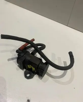 BMW 5 GT F07 Turbo solenoid valve 8509323 0928402197