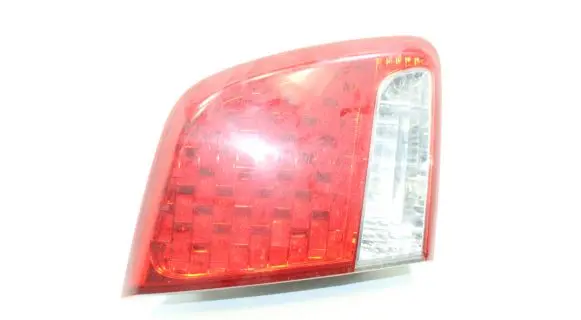 KIA Sorento Tailgate rear/tail lights