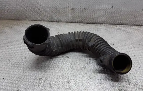 Opel Vivaro Intercooler hose/pipe 93861664