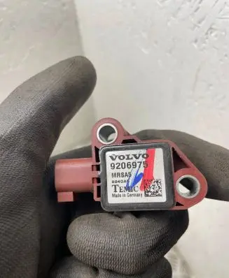 Volvo V50 Airbag deployment crash/impact sensor 9206975 8840A5