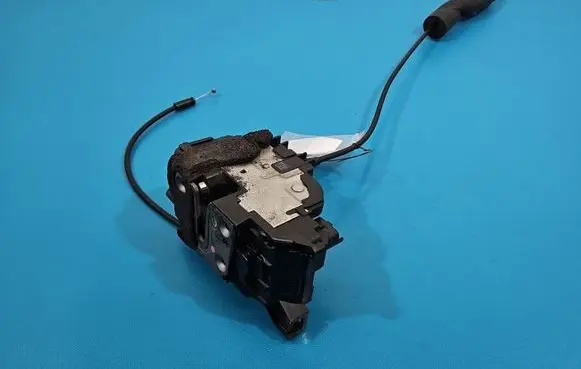 Renault Scenic III - Grand scenic III Front door lock 805030006RA IMPRK1541891
