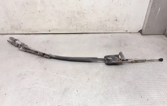 Chrysler PT Cruiser Gear shift cable linkage 