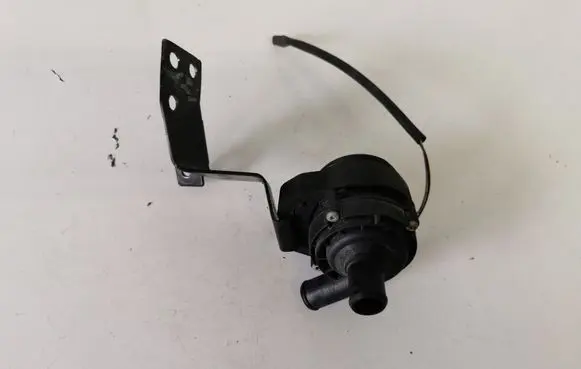 Mercedes-Benz E W238 Electric auxiliary coolant/water pump 0392023000