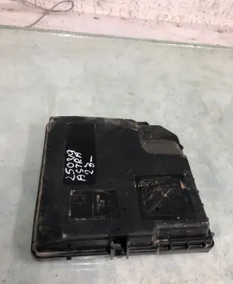 Opel Astra L Fuse box cover 9843058980