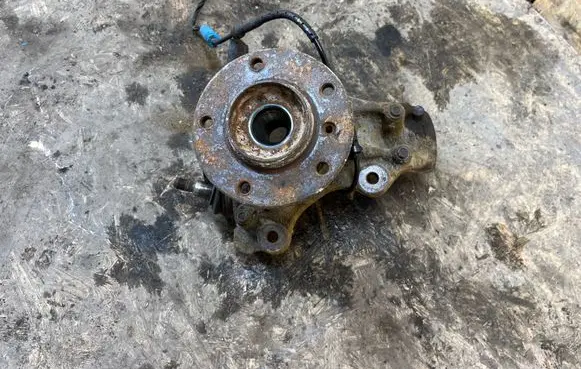 BMW 3 E46 Front wheel hub
