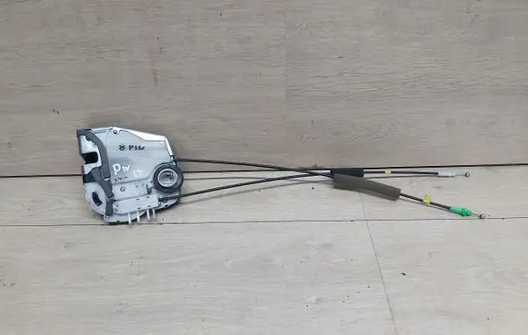 Toyota Prius (XW50) Lock set 