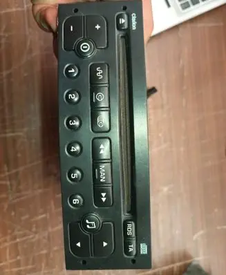 Radio/CD/DVD/GPS head unit