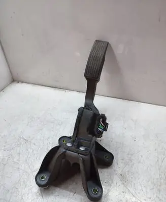 Hyundai Sonata Accelerator throttle pedal BHV0184A3L000