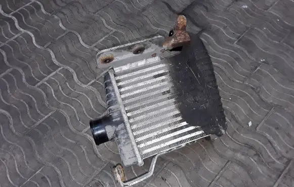 Hyundai Trajet Intercooler radiator 2827027120