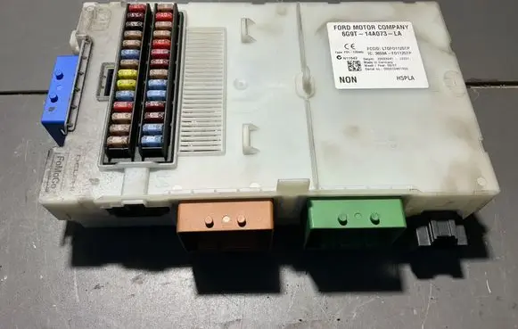 Land Rover Freelander 2 - LR2 Fuse module 6G9T14A073LA LTQF01125TP 3659AF01125TP