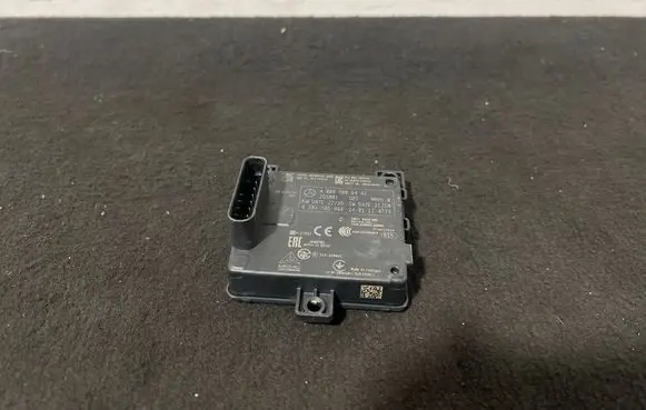 Mercedes-Benz CLA C118 X118 Distronic sensor radar a0009006447