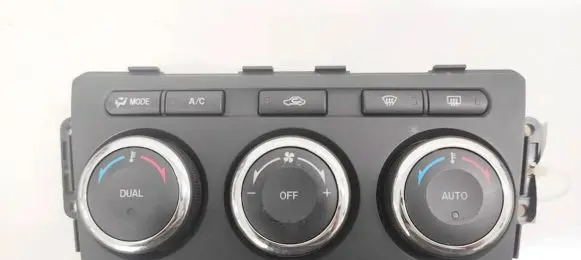 Mazda 6 Climate control unit gdn361190a t1013520u