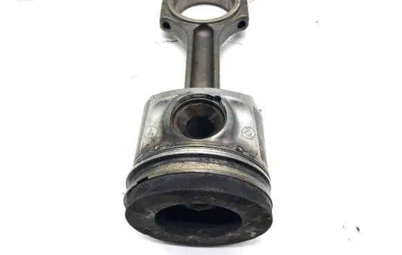Renault Master III Piston with connecting rod 