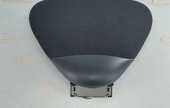 Mercedes-Benz CLC CL203 Dash center speaker trim cover A2038302518
