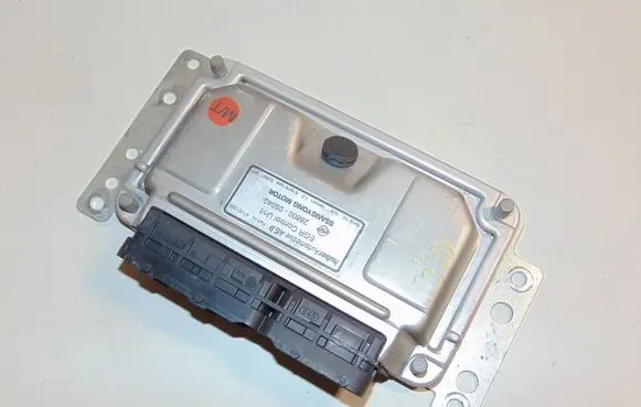 SsangYong Rexton Engine control unit/module 2880005040