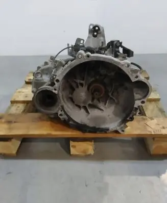 Hyundai i30 Manual 5 speed gearbox 4311132400