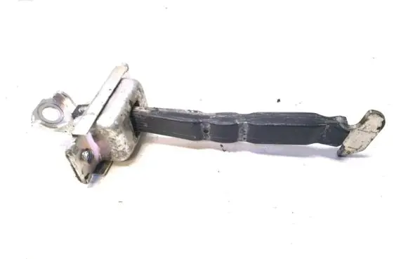 Toyota Hilux (AN120, AN130) Rear door check strap stopper