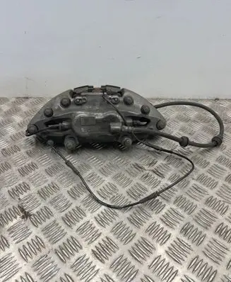 BMW X5 G05 Front brake caliper 6885567