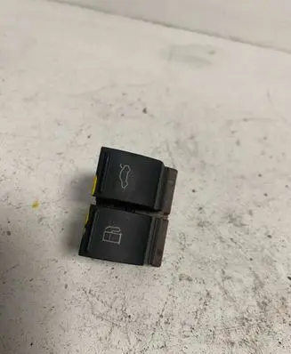Volkswagen PASSAT B6 Fuel tank opening switch 3C0959903
