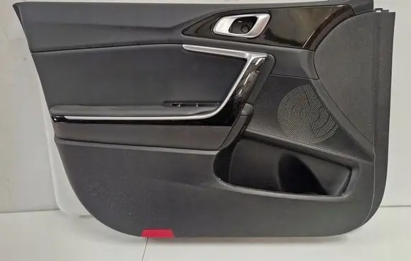 KIA Pro Cee'd III Front door card panel trim