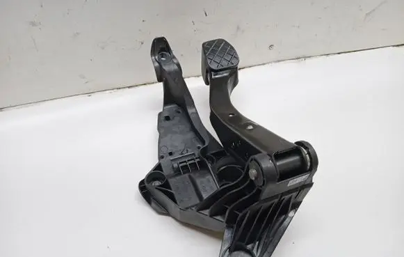 Skoda Fabia Mk3 (NJ) Brake pedal 6C1721058F