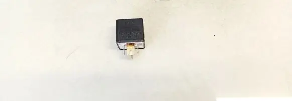 Audi A6 S6 C4 4A Other relay 443951253s 899556