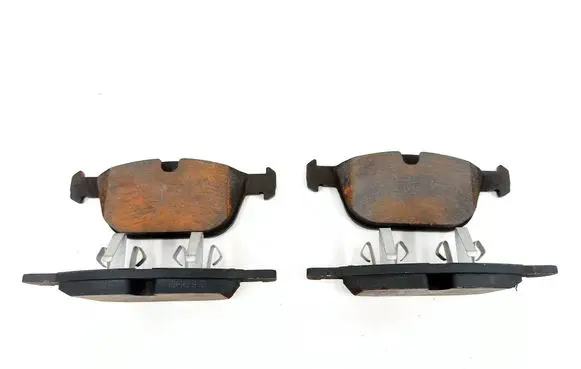 Volvo XC60 Brake pads (front) 0724141234 333101FE