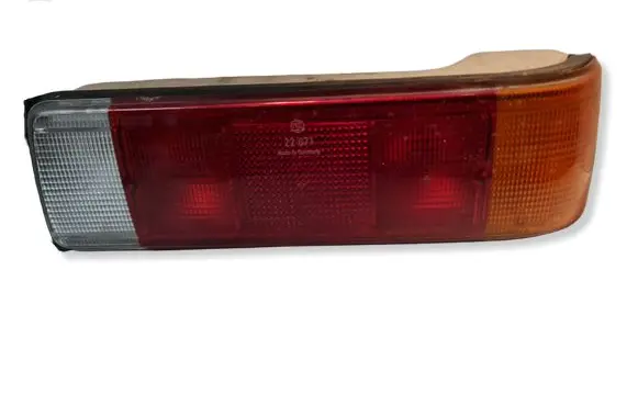 BMW 3 E21 Rear/tail lights 1366374 53310R3 53310R6