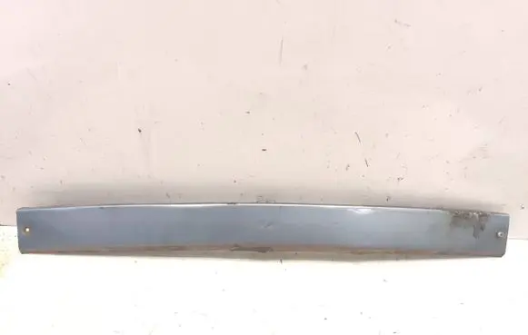 Mercedes-Benz W123 Front bumper splitter molding 