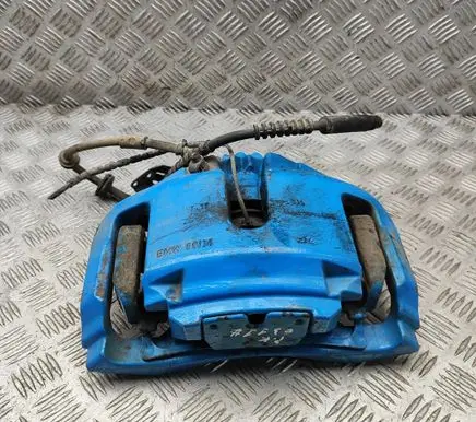 BMW 5 F10 F11 Front brake caliper 6786817