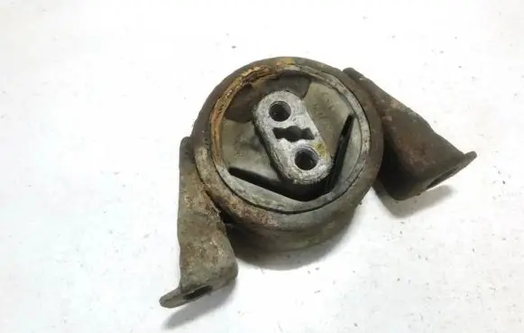 Ford Mondeo MK II Engine mount bracket 94ab6b032ab 94-ab-6b032-ab