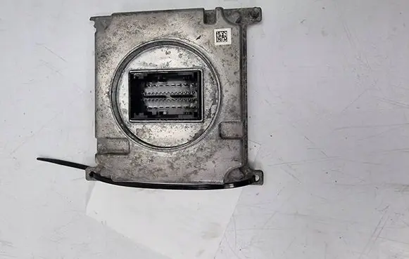 Volkswagen Golf VII Voltage converter inverter 7P5941591AD