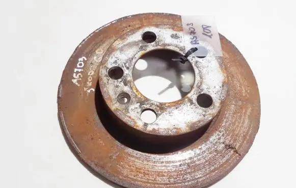 Skoda Octavia Mk1 (1U) Rear brake disc neventiliuojamas