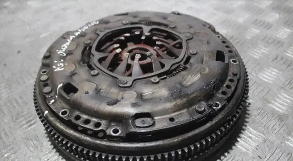 Skoda Octavia Mk2 (1Z) Clutch set kit 06F105264C